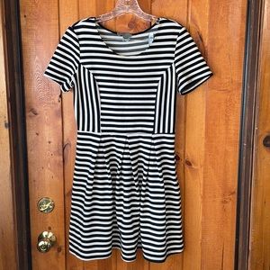 Striped Dress Size M Skies Are Blue